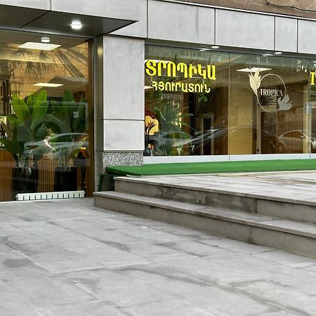 Tropica Inn Hotel 耶烈万 外观 照片