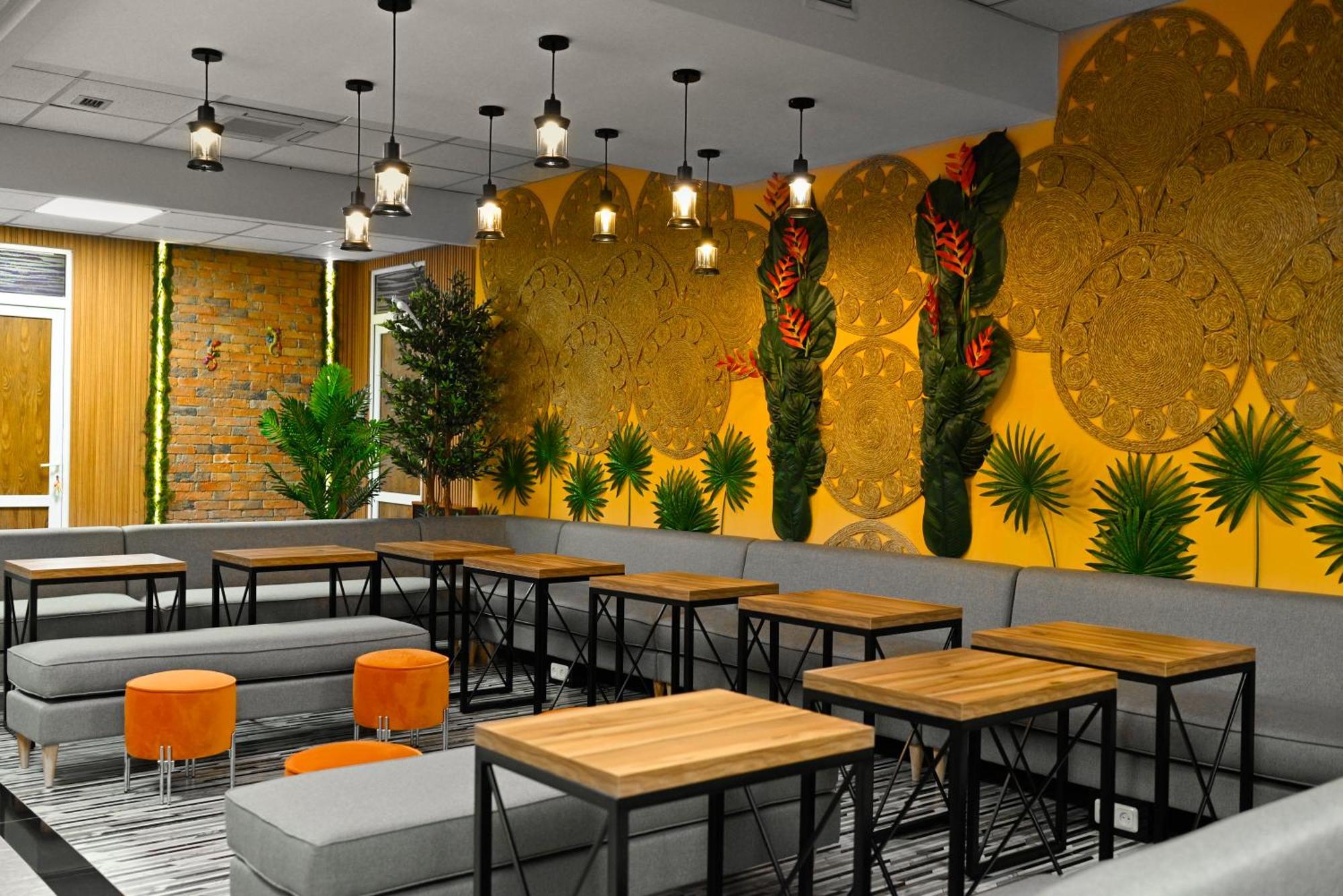 Tropica Inn Hotel 耶烈万 外观 照片