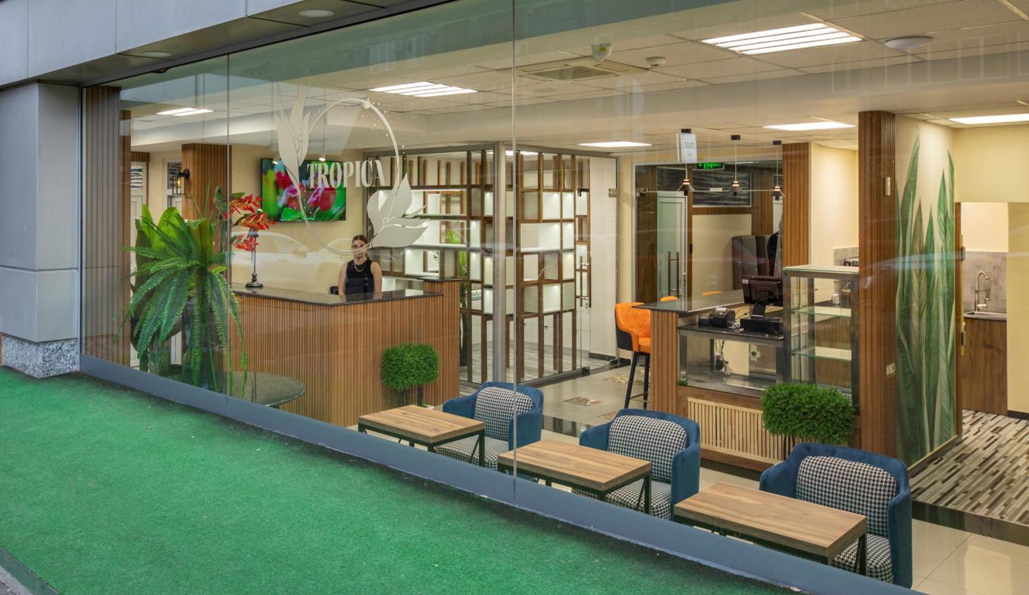 Tropica Inn Hotel 耶烈万 外观 照片