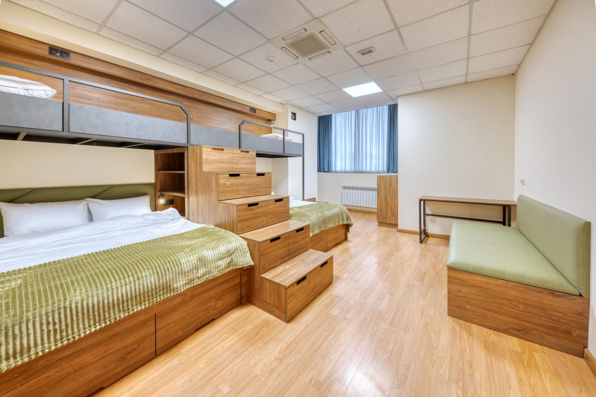 Tropica Inn Hotel 耶烈万 外观 照片