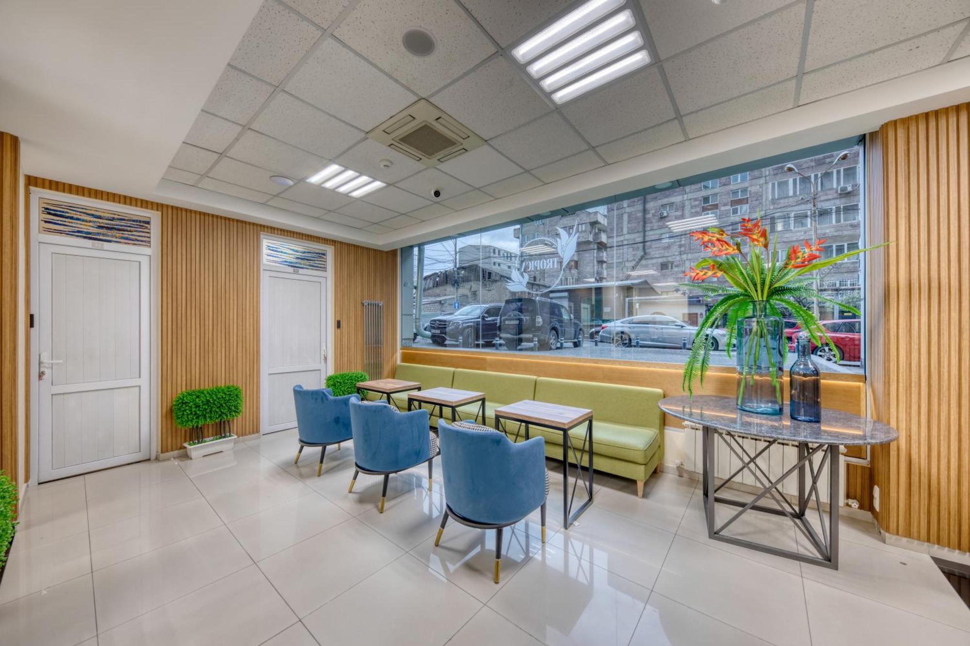 Tropica Inn Hotel 耶烈万 外观 照片